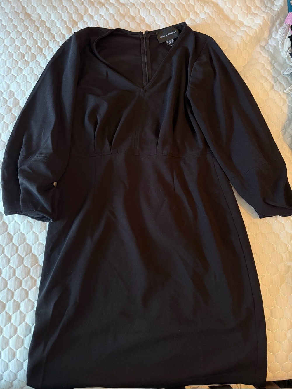 Donna Morgan Black V-Neck Long Sleeve Women's Dress